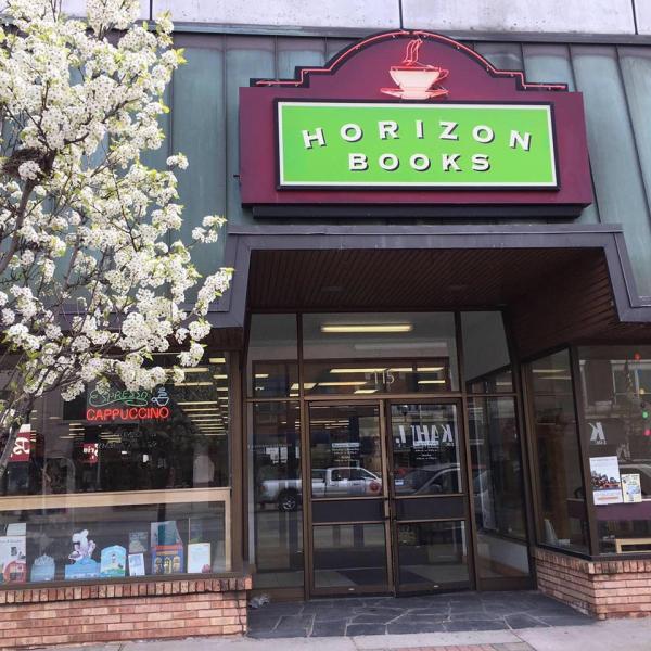 Horizon Books of Cadillac, Michigan, is celebrating its 25th anniversary.