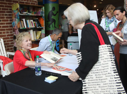 Author Lee Smith greets a fan.