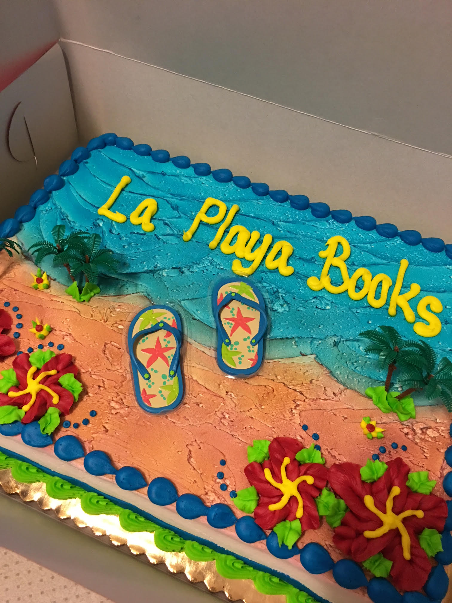 La Playa Book's IBD cake.