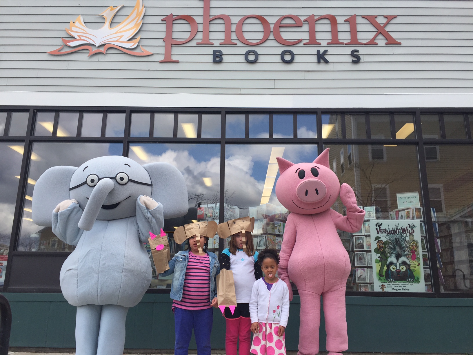  Party-goers at Phoenix Books' Rutland and Essex locations got to meet Elephant and Piggie.